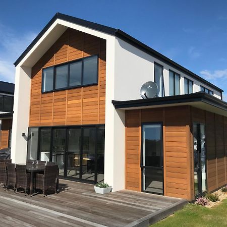 Luxury On Kapuka Villa Wanaka Exterior photo
