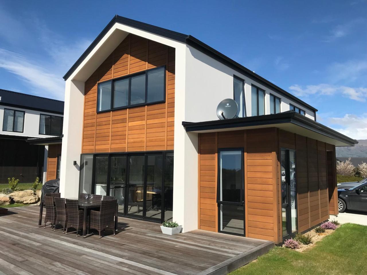 Luxury On Kapuka Villa Wanaka Exterior photo